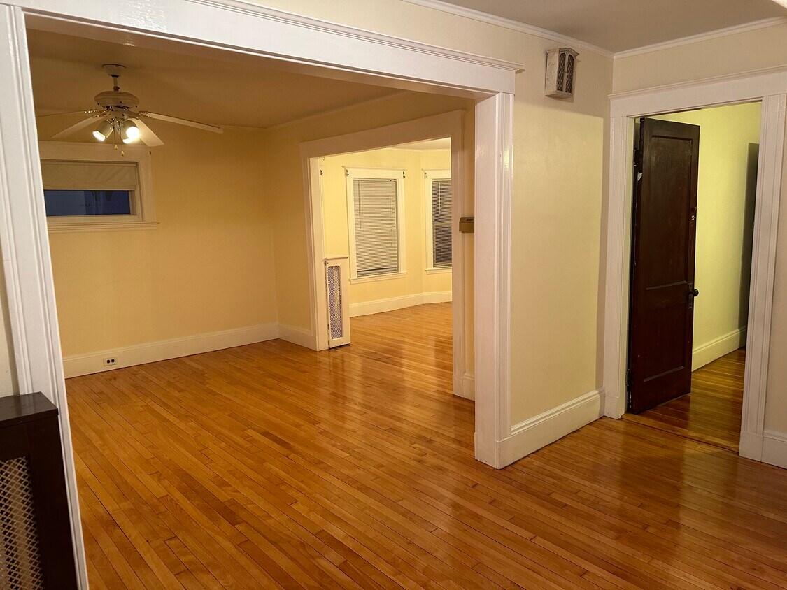 Foto principal - 158 Hillside Rd