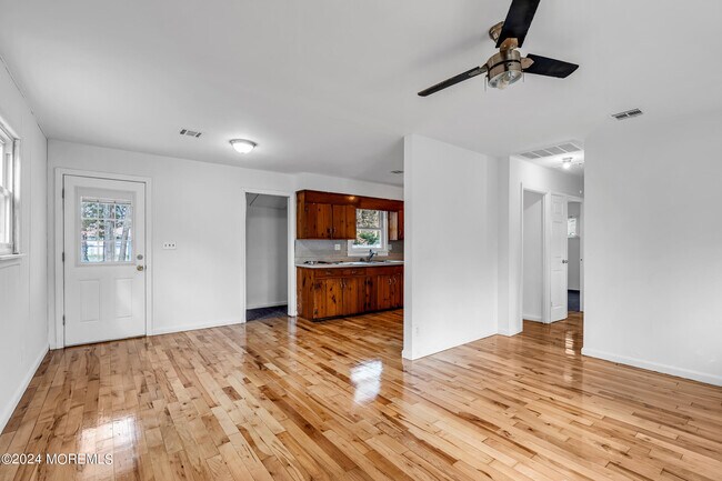 Foto del edificio - 1412 Jeffrey St