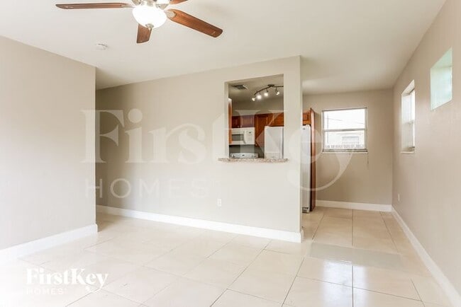 Building Photo - 1530 N 68th Ave