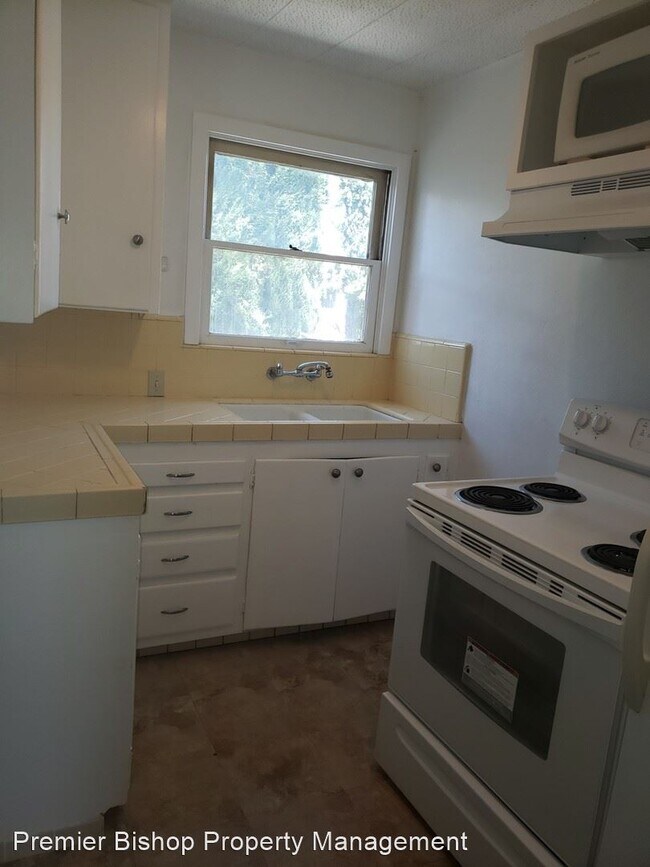 Building Photo - 1 br, 1 bath House - 422 N Jackson
