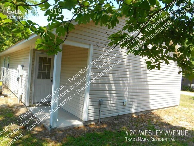 Foto del edificio - 420 Wesley Ave