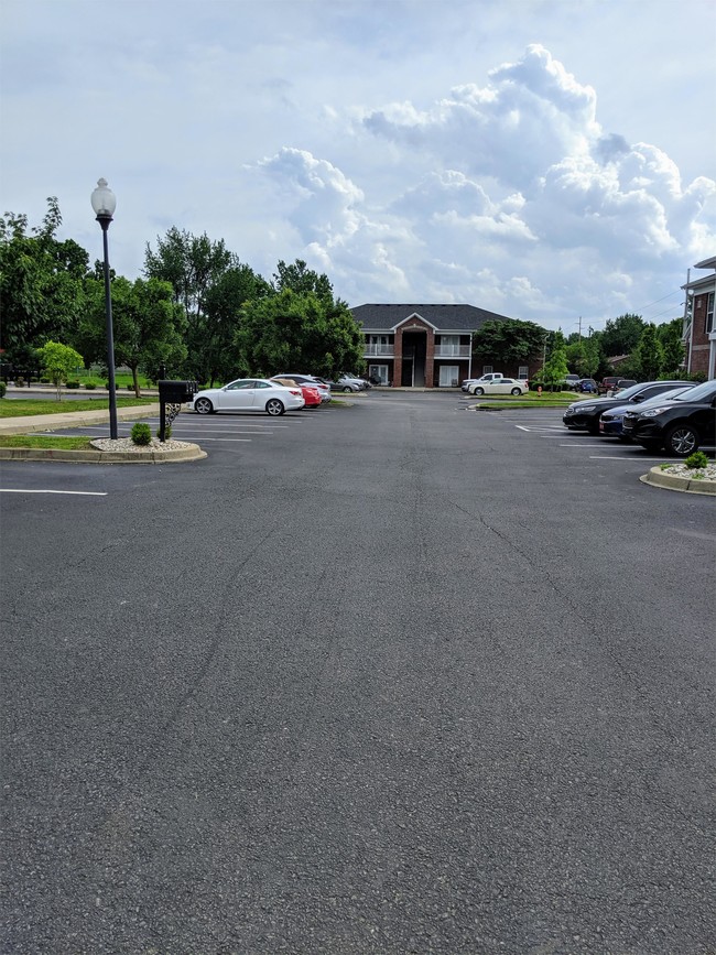 Building Photo - 10501 Chariot Run Ct