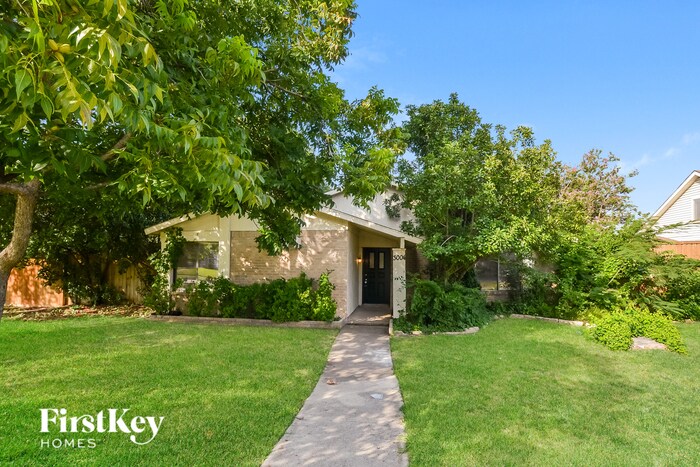 Primary Photo - 3004 Charter Oak Dr
