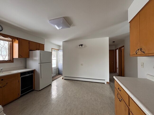 Foto del edificio - 2208 Stieg Rd