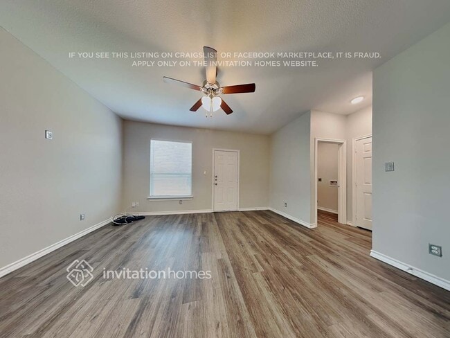 Foto del edificio - 1944 Melrose St