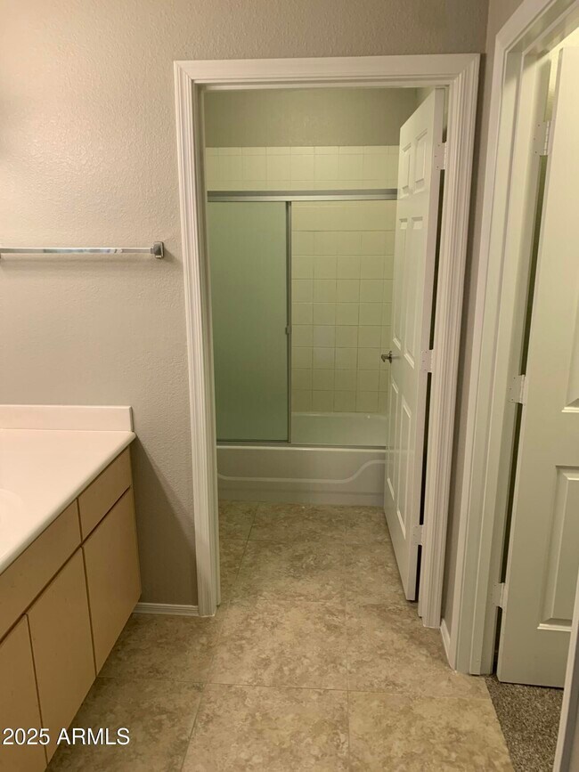 Foto del edificio - 5303 N 7th St