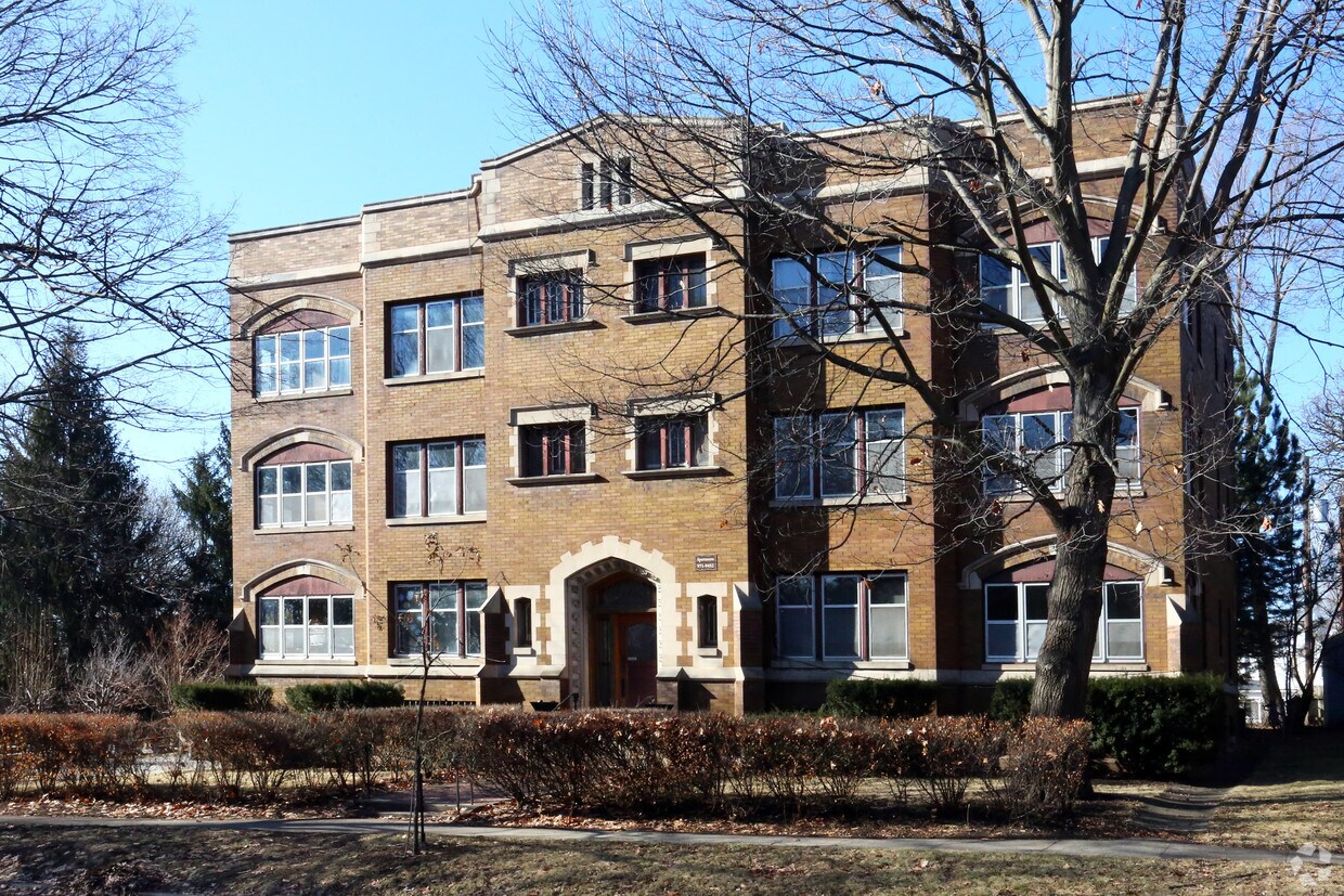 Building Photo - 818 18th St