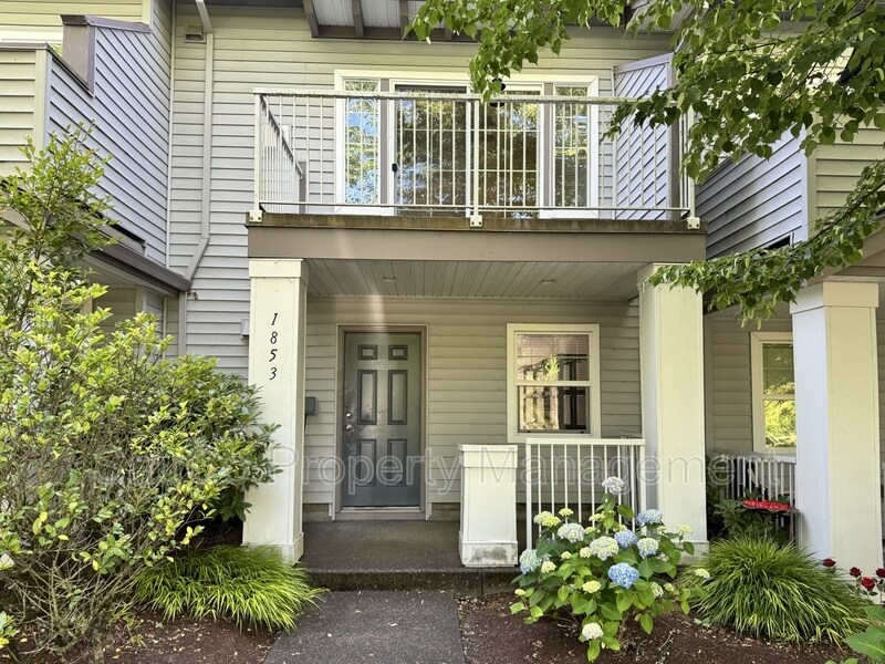 Foto principal - 1853 NE 102nd Ave