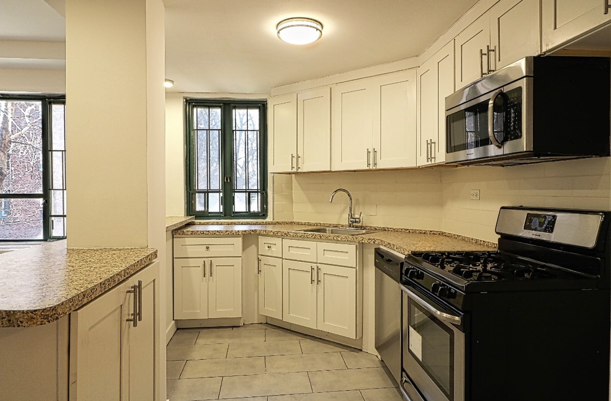 Foto principal - 1735 Purdy St