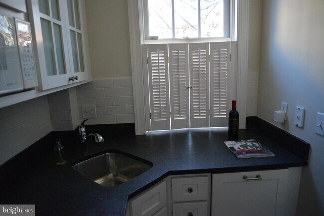Foto del edificio - 2706 N St NW