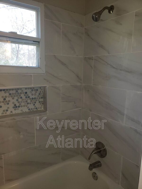 Foto del edificio - 99 Stafford St NW