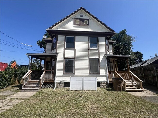 Building Photo - 242 Foxhall Ave