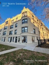 Building Photo - 7237 N Sheridan Rd