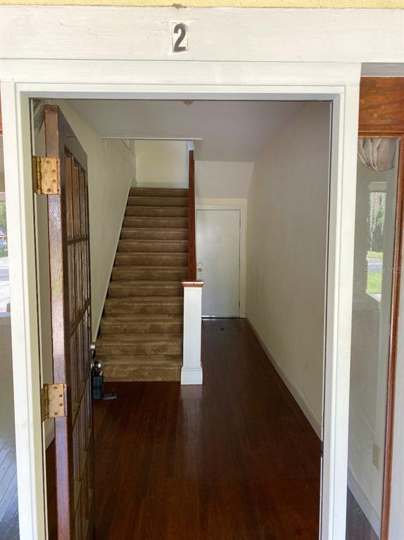 Building Photo - 902 S Grove St