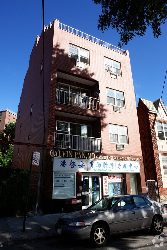Foto del edificio - 13221 41st Ave