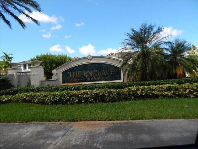 Foto del edificio - 320 SW 87th Ct
