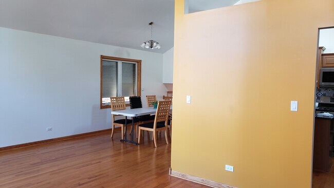 Dining room - 4928 S Kildare Ave