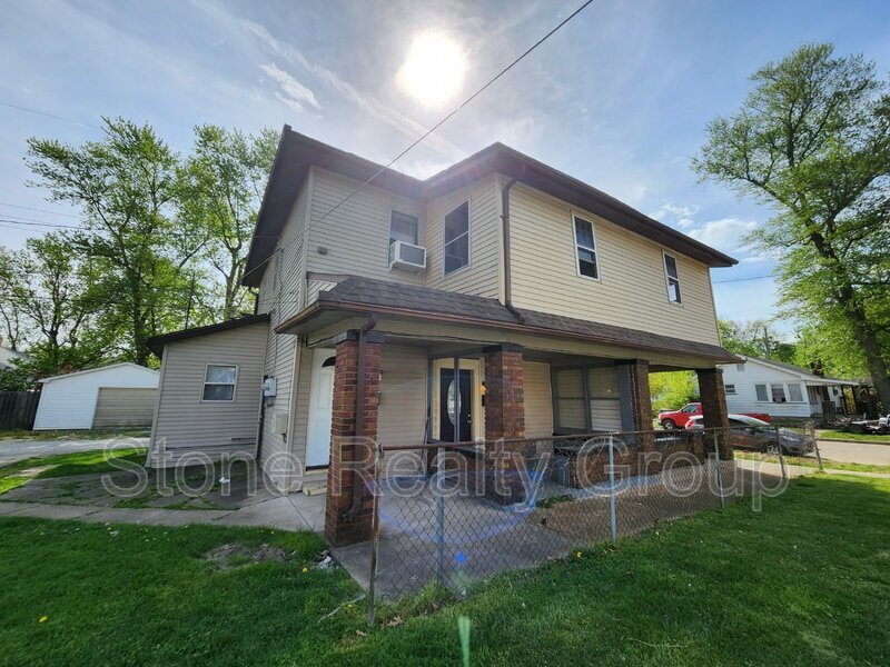 Primary Photo - 814 Lincoln Street
