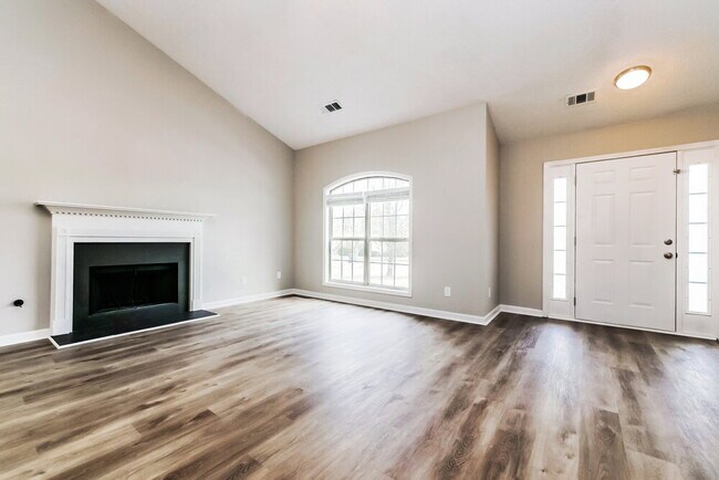 Foto del edificio - 192 River View Ct