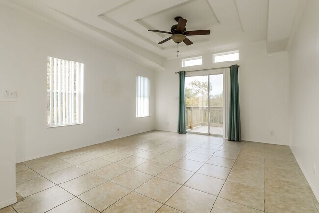 Foto del edificio - 7647 Navigator Ct