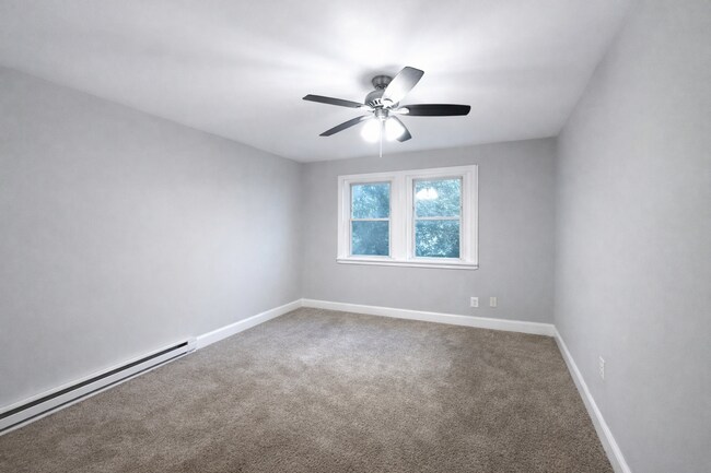 Building Photo - 1628 Plum St