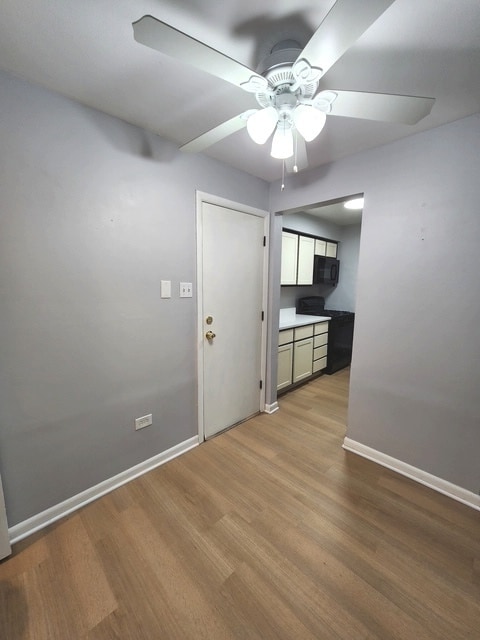 Foto del edificio - 6153 W 64th Pl