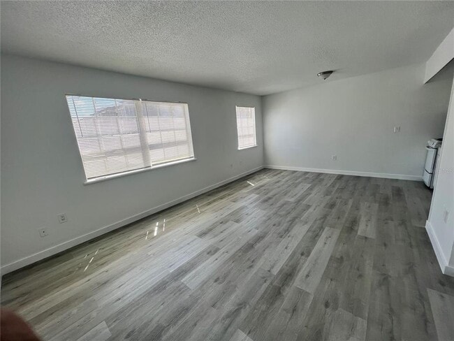 Building Photo - 5317 Curry Ford Rd