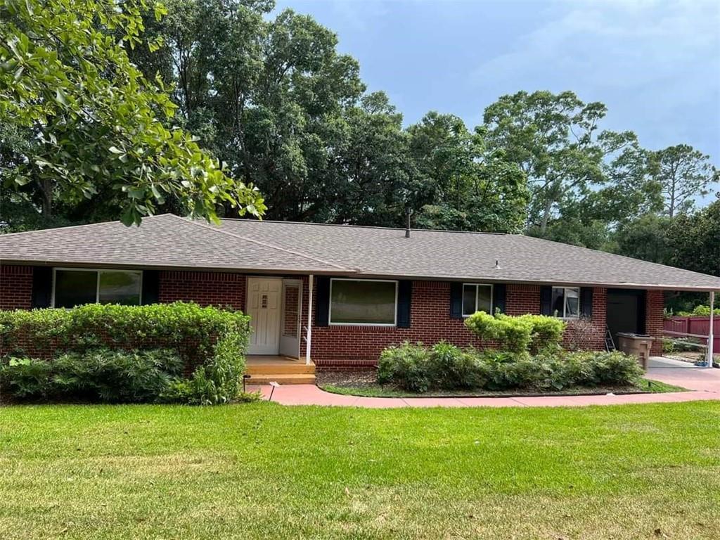 Foto principal - 7251 Lakeview Dr
