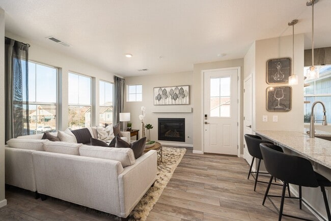 Building Photo - Luxurious Condo Near Southlands!