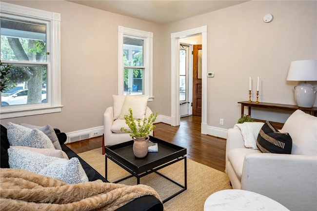 Building Photo - 1 Bly St