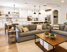 Building Photo - 4127 Florence Dr