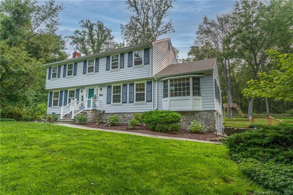 Primary Photo - 85 Thayer Dr