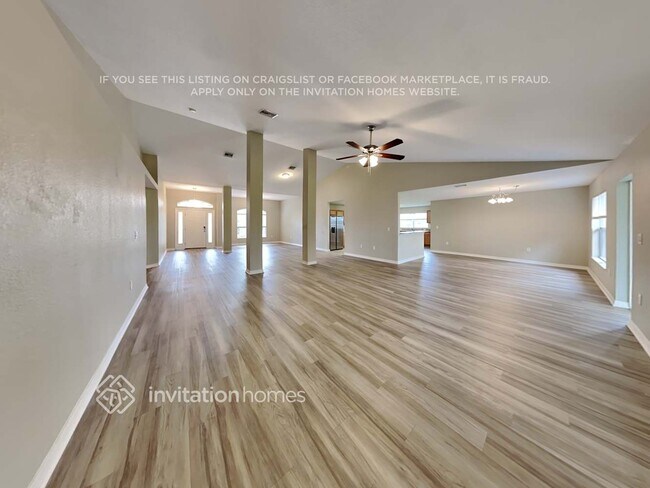 Building Photo - 1075 Paraclete Rd