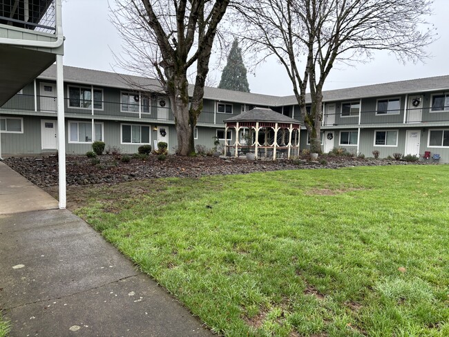 Building Photo - Garland Way Apartments
