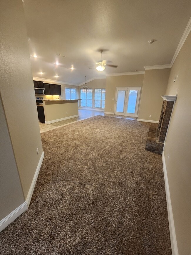 Foto del edificio - In Legends Park neighborhood! 3 bed 2 bath 2 car garage