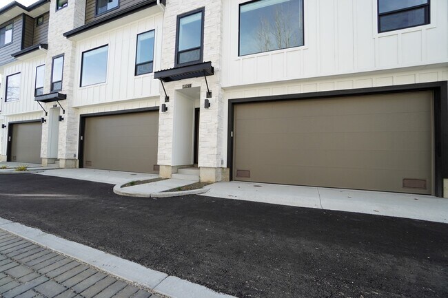 Foto del edificio - 4621 N Iota Ln