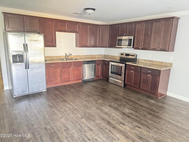 Foto del edificio - 2232 Brookville Dr