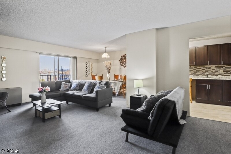 10 N Wood Ave Unit 318, Linden, NJ 07036 Room for Rent in Linden, NJ