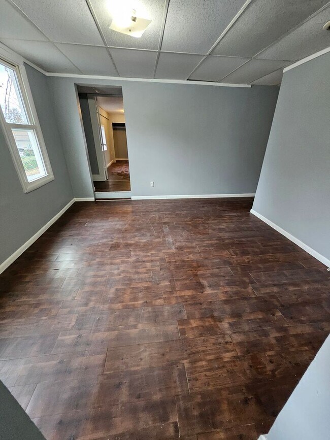 Foto del edificio - Upper 3 bedroom unit