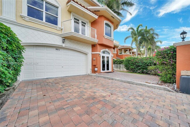 Foto del edificio - 903 NE 17th Way Unit 104