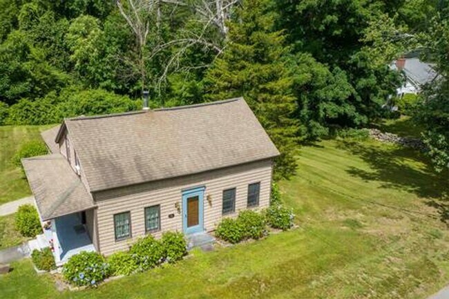 Building Photo - Historic Cape Cod with Modern Comfort Alon...