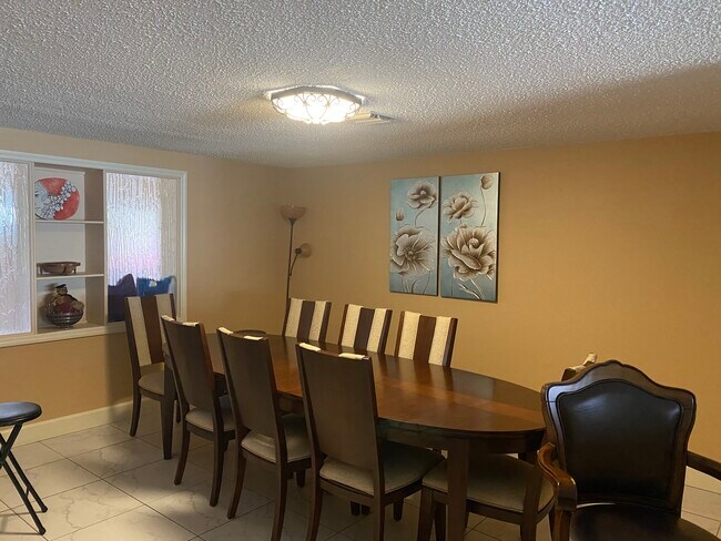 Formal dining - 160 Stanford Dr