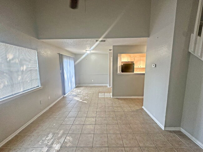 Building Photo - 7504 Oak Chase