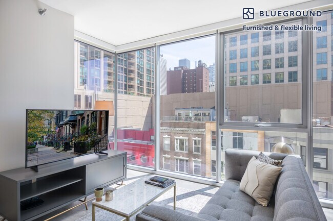 Foto del edificio - 8 E Huron St