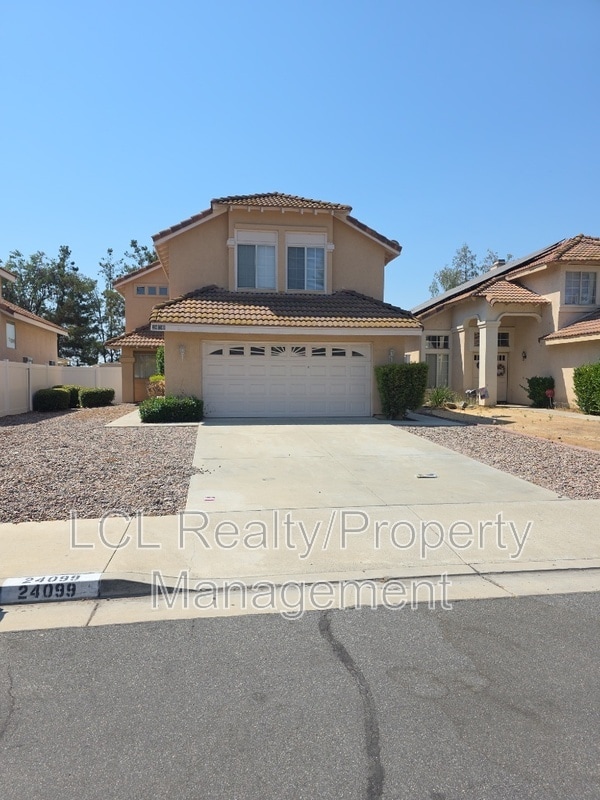 Building Photo - 24099 Golden Pheasant Ln