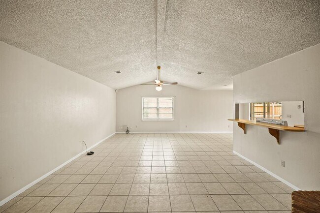 Building Photo - 21122 Southern Colony Ct