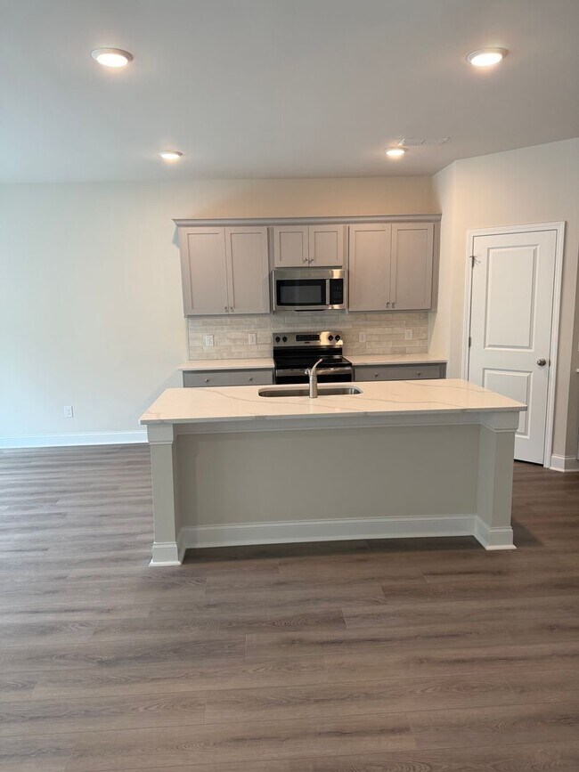 Building Photo - New construction