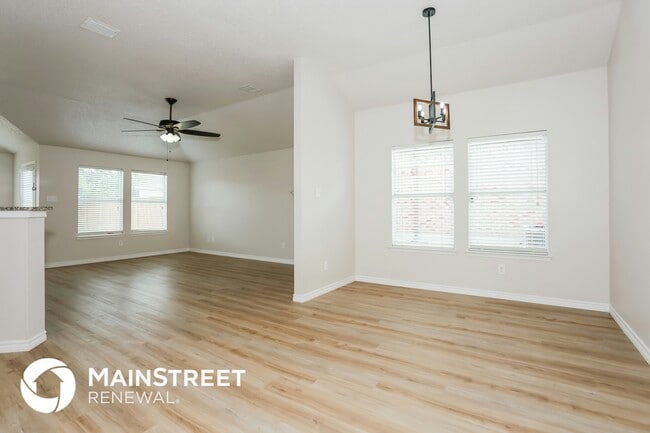 Building Photo - 1019 Chelsea Ln