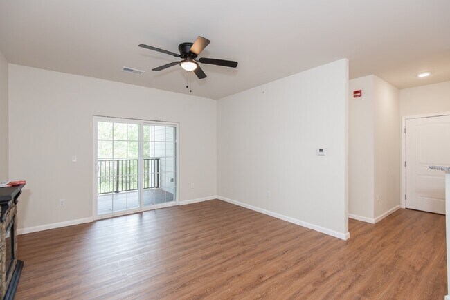Building Photo - 123 Harmony Mdws Ct