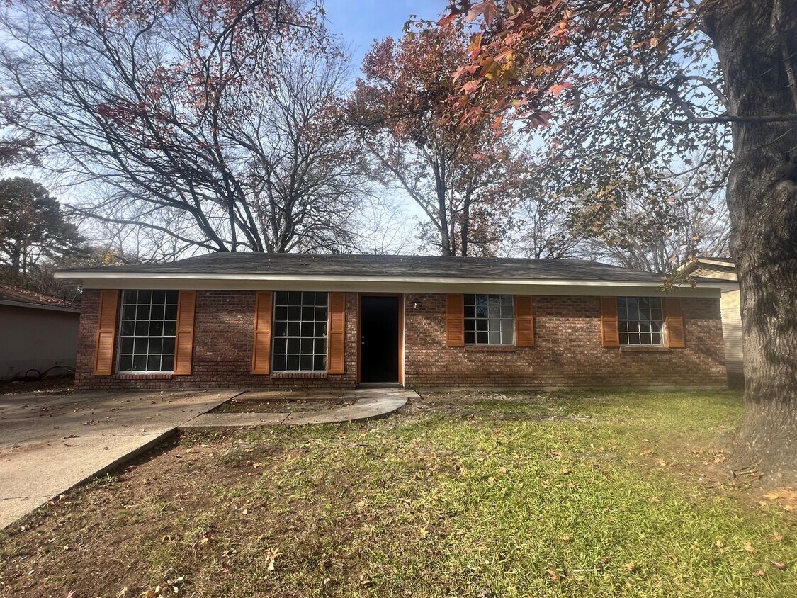 9012 Lone Oak Dr, Shreveport, LA 71118 House Rental in Shreveport, LA